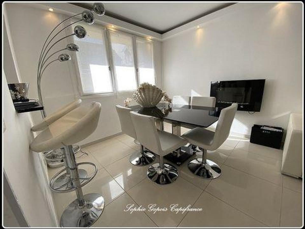 Studio in the Condo in Deauville, France No. 23290