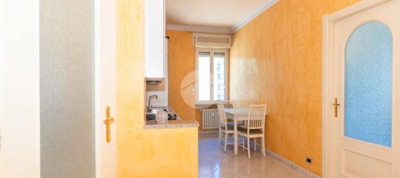 1 bedroom Apartment in Turin, Italy No. 272030 5