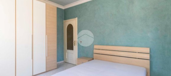 1 bedroom Apartment in Turin, Italy No. 272030 4