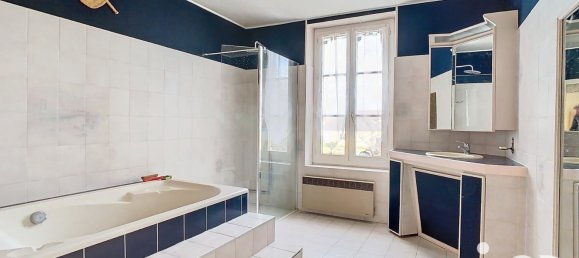 Casa de 4 dormitorios en Faux-Fresnay, France No. 72730 10