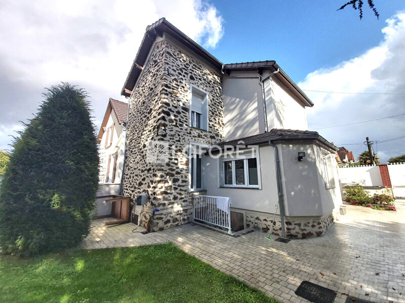 1 غرف نوم منزل في Villemomble, France رقم 105597