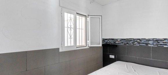 Apartamento de 2 dormitorios en Torrevieja, Spain No. 180295 14