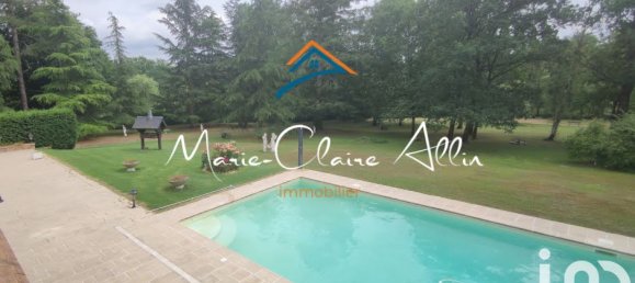 Casa T4 em La Ferte-Saint-Cyr, France N.º 246415 2