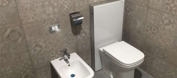 55m² Office in Reggio Emilia, Italy No. 297428 10