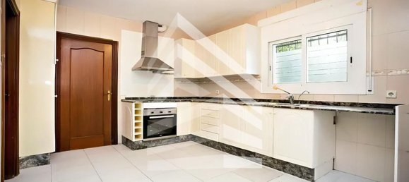 Дом с 5 спальнями в Сан-Висенс де Монтальт, Испания № 77618 4