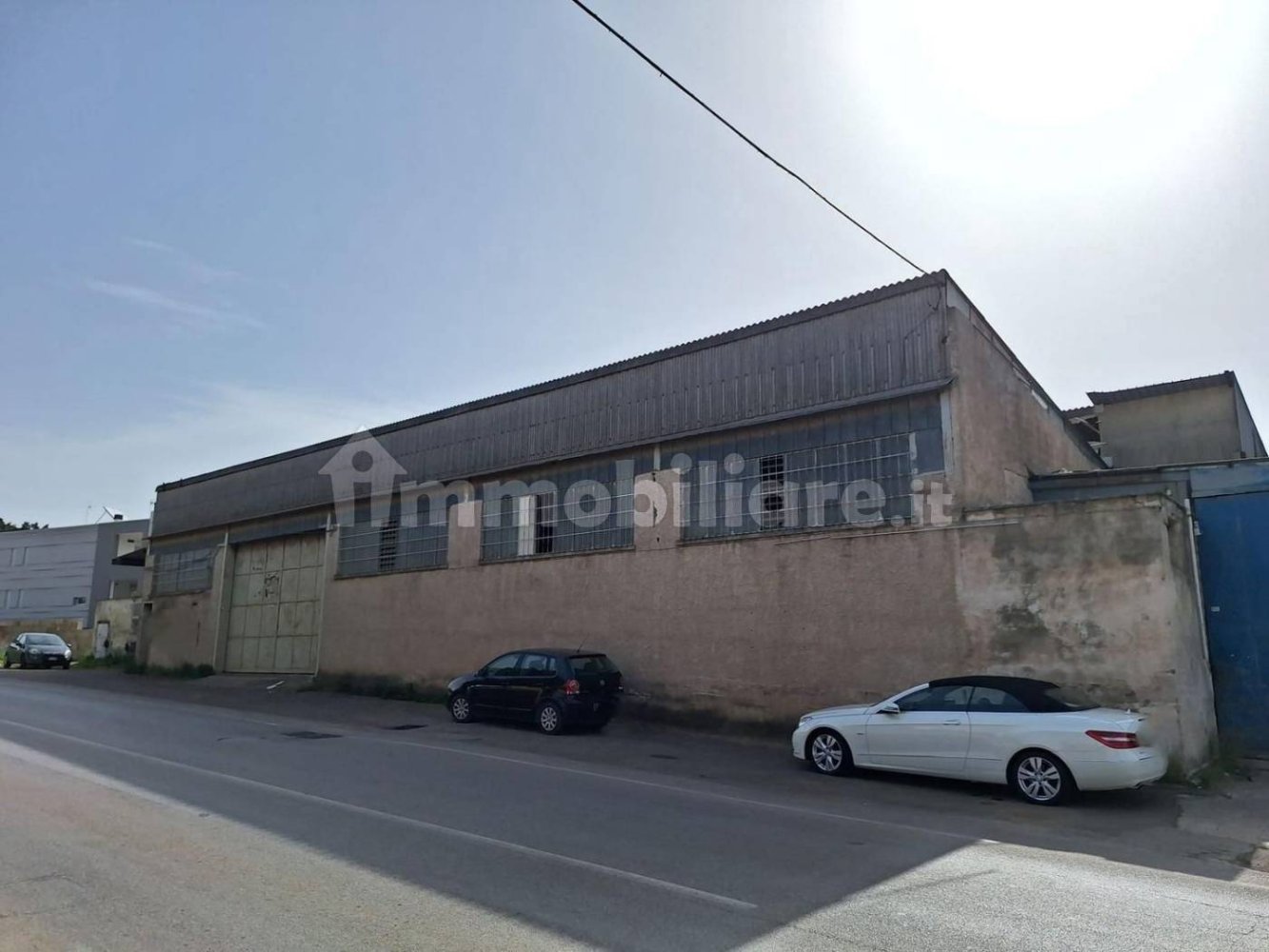2580m² Warehouse in Castellana Grotte, Italy No. 314697