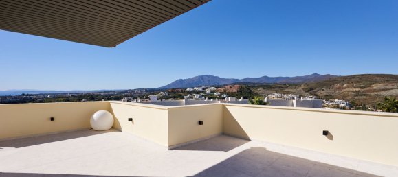 3 bedrooms Penthouse in Estepona, Spain No. 138368 22