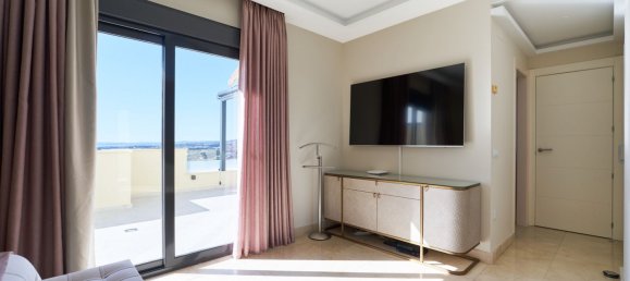 3 bedrooms Penthouse in Estepona, Spain No. 138368 13