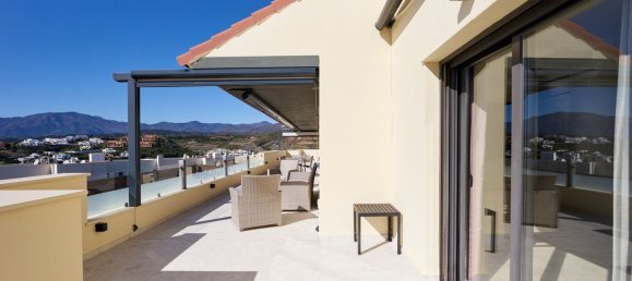 3 bedrooms Penthouse in Estepona, Spain No. 138368 30