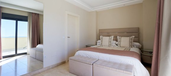 3 bedrooms Penthouse in Estepona, Spain No. 138368 12