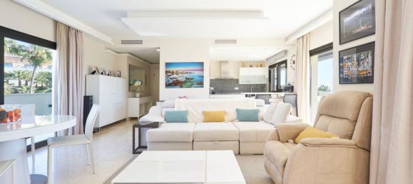 3 bedrooms Penthouse in Estepona, Spain No. 138368 3