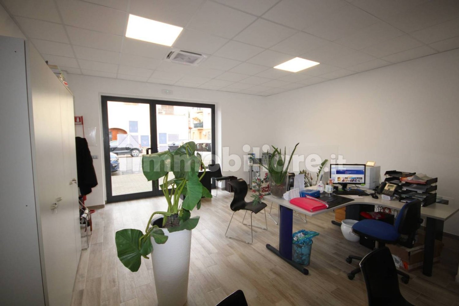 1 room Commercial property in Campiglia Marittima, Italy No. 35153