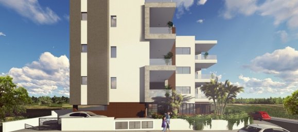 3 bedrooms Apartment in Limassol, Cyprus No. 2003 2