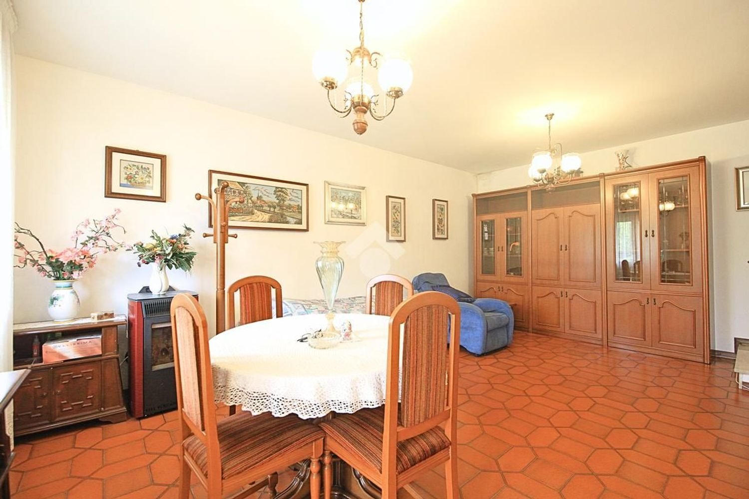 4 rooms House in Morgano, Italy No. 56518