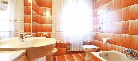 4 rooms House in Morgano, Italy No. 56518 9