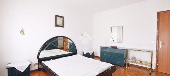 4 rooms House in Morgano, Italy No. 56518 6
