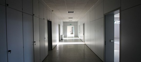 Bâtiment à Carate Brianza, Italy 2111m² No. 359763 22