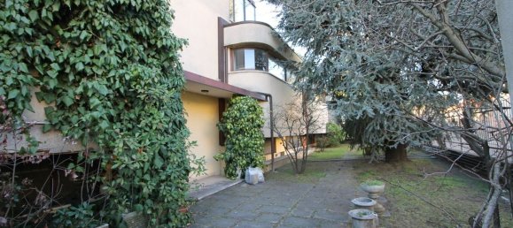 Bâtiment à Carate Brianza, Italy 2111m² No. 359763 11