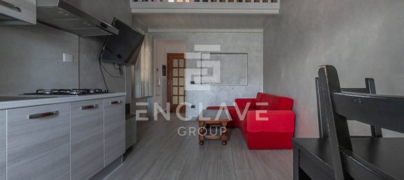 3 bedrooms Apartment in Signa, Italy No. 287242 2