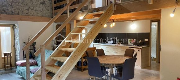 2 bedrooms House in Polignac, France No. 265954 3