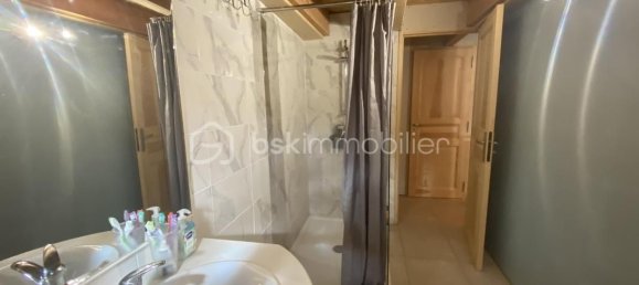 2 bedrooms House in Polignac, France No. 265954 9