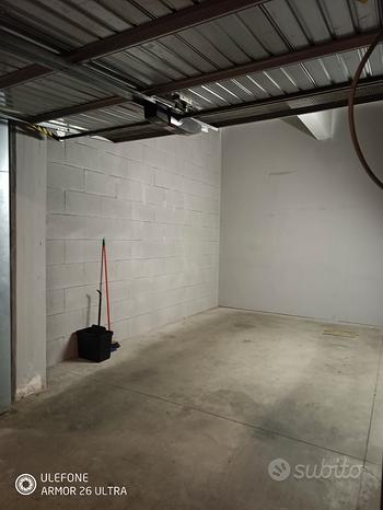19m² Garage in Rome, Italy No. 307691