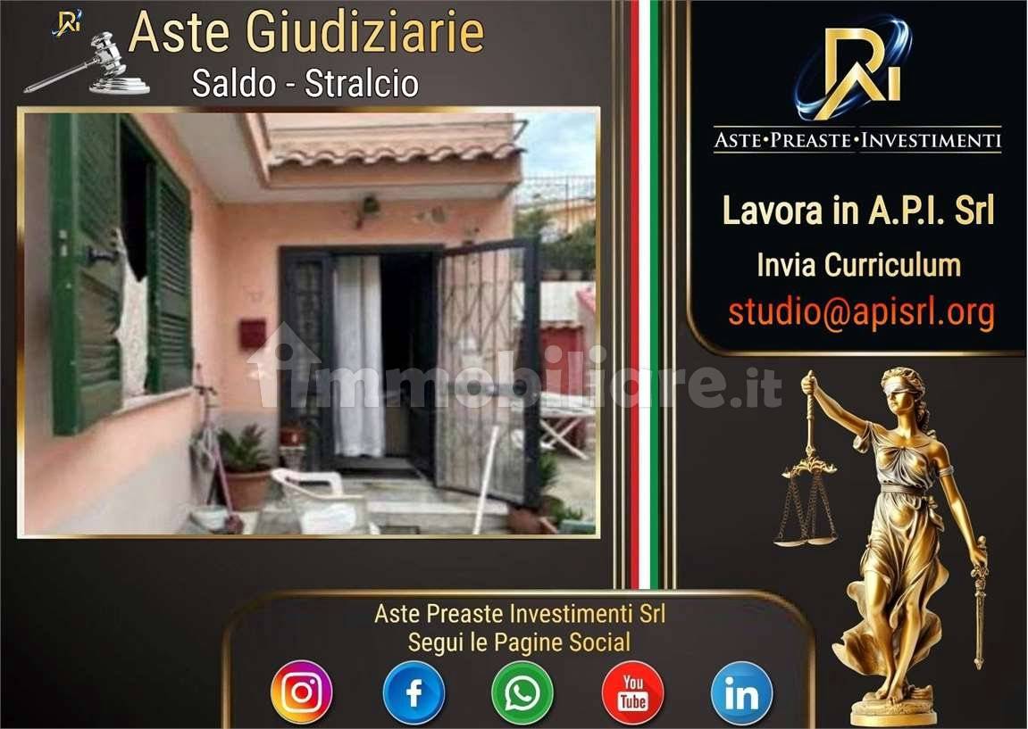 Casa de 2 dormitorios en Pomigliano d'Arco, Italy No. 300925