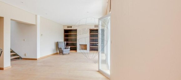 Villa T4 em Almada, Portugal N.º 30339 4