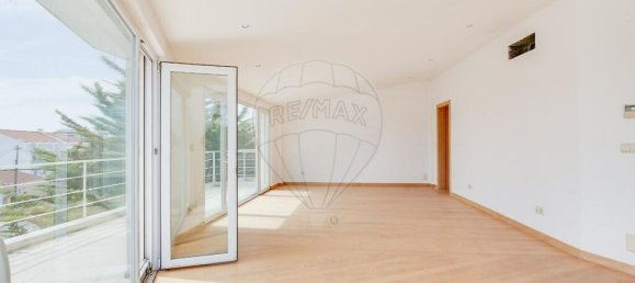 Villa T4 em Almada, Portugal N.º 30339 13