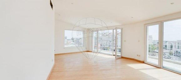 Villa T4 em Almada, Portugal N.º 30339 14