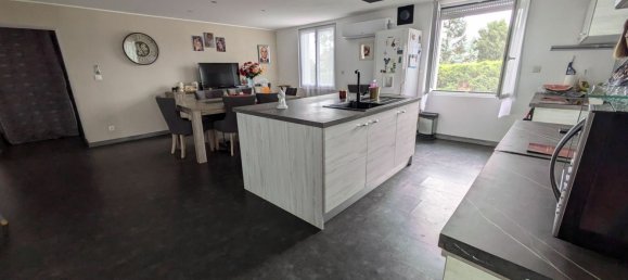 Casa de 2 dormitorios en Bonson, France No. 308779 2