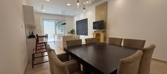 3 bedrooms Townhouse in Sliema, Malta No. 11498 2