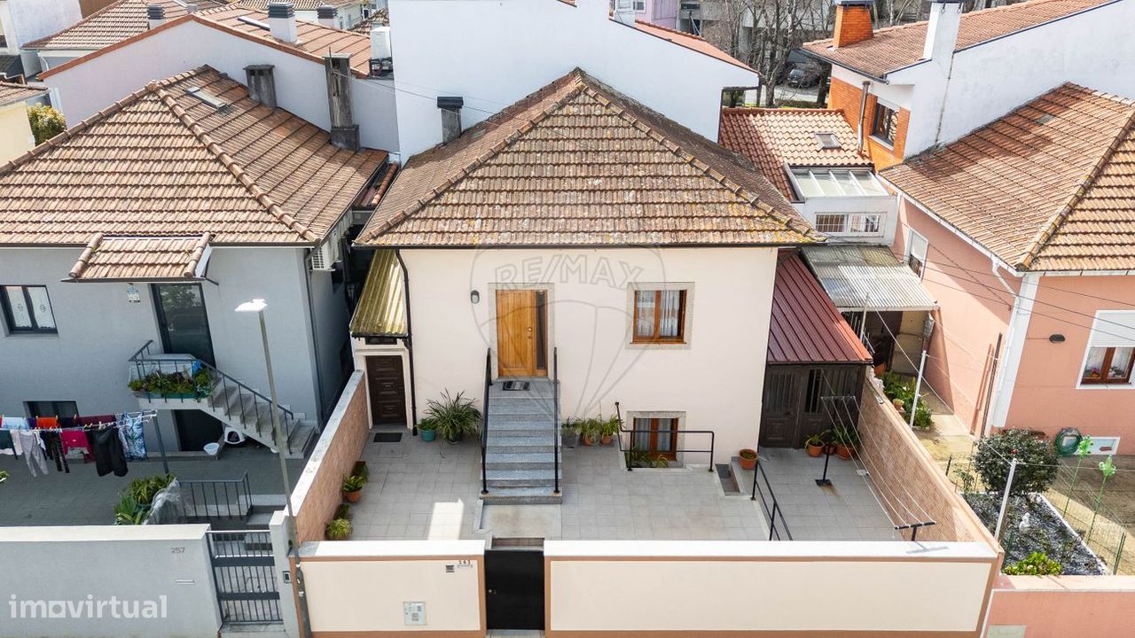 3 chambres Maison à Porto, Portugal No. 177224