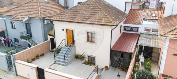 3 chambres Maison à Porto, Portugal No. 177224 2