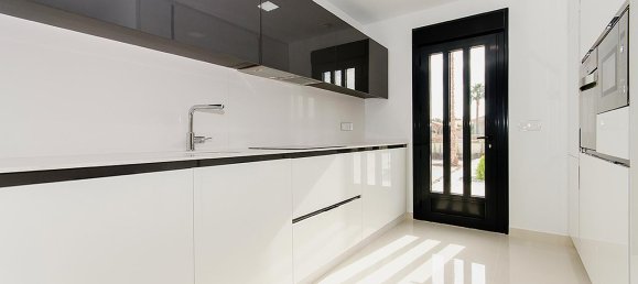 3 bedrooms Villa in Orihuela, Spain No. 16444 6