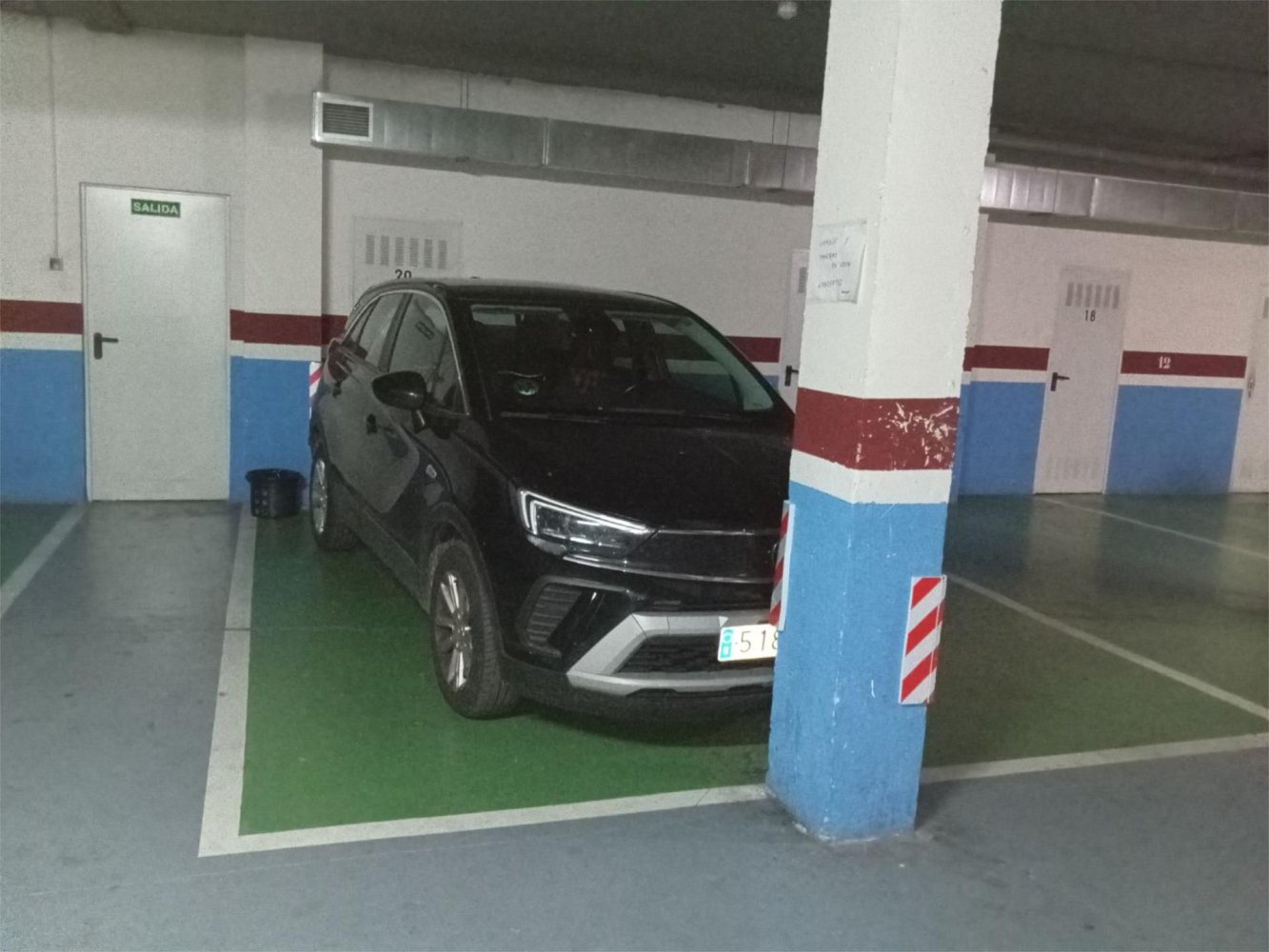 29m² Garage in Zaragoza, Spain No. 210395