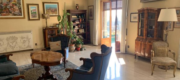 4 bedrooms Apartment in Rome, Italy No. 117570 15