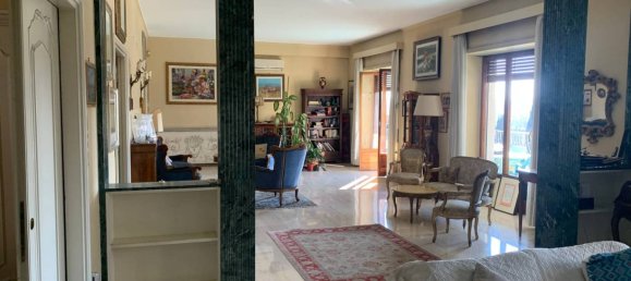 4 bedrooms Apartment in Rome, Italy No. 117570 7