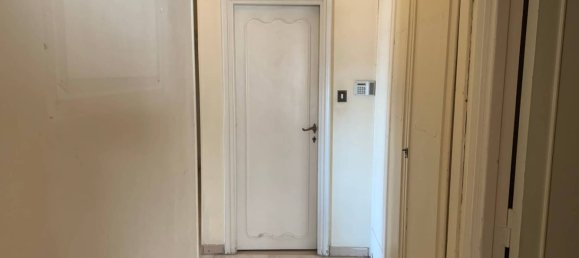 4 bedrooms Apartment in Rome, Italy No. 117570 36