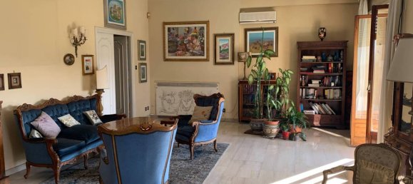 4 bedrooms Apartment in Rome, Italy No. 117570 16