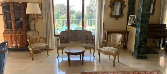 4 bedrooms Apartment in Rome, Italy No. 117570 14