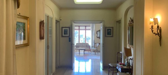 4 bedrooms Apartment in Rome, Italy No. 117570 4