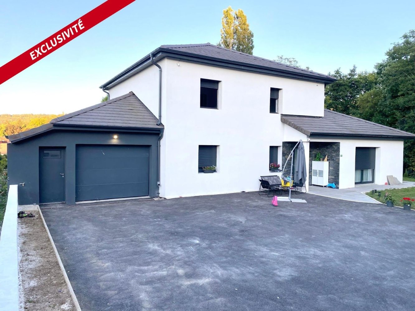 Дом с 6 спальнями в Лонс-ле-Сонье, Франция № 204161