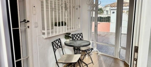 Casa de 5 dormitorios en Alicante, Spain No. 187937 11