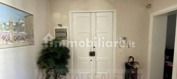 3 bedrooms Apartment in Verona, Italy No. 263076 10