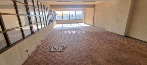 530m² Office in Aveiro, Portugal No. 104430 14