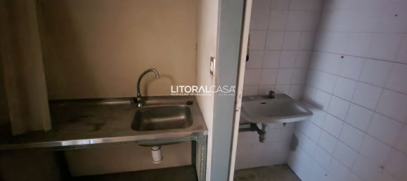 530m² Office in Aveiro, Portugal No. 104430 15