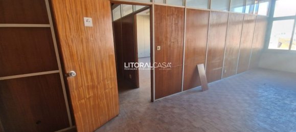 530m² Office in Aveiro, Portugal No. 104430 7
