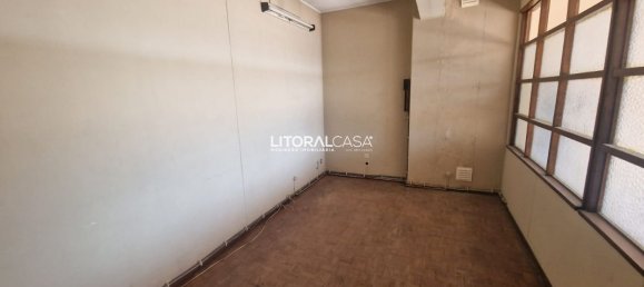 530m² Office in Aveiro, Portugal No. 104430 12