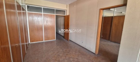 530m² Office in Aveiro, Portugal No. 104430 3